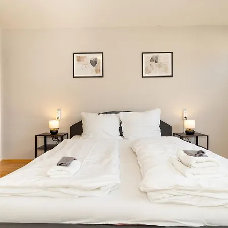 Downtown Retreat Apartment *