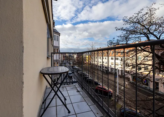 דירה Downtown Retreat